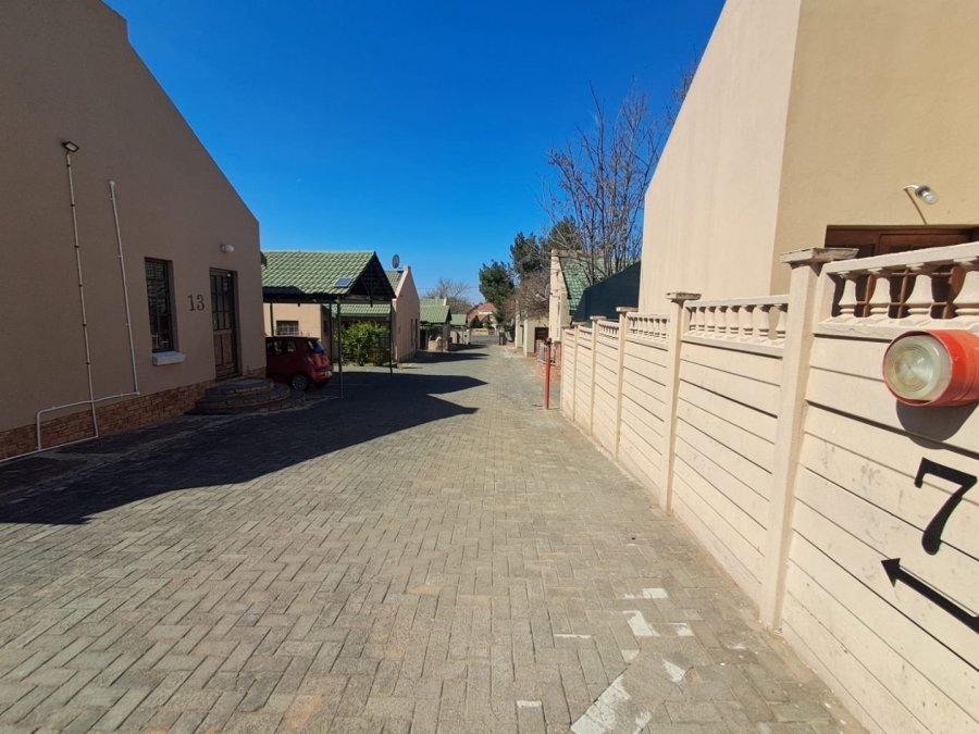 2 Bedroom Property for Sale in Navalsig Free State